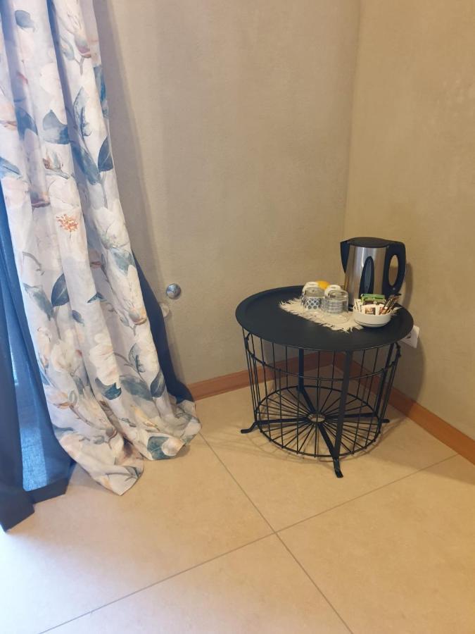 L'Uovo E La Faina Bed & Breakfast Busca Exterior photo